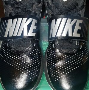 Boys Nike's youth size 4